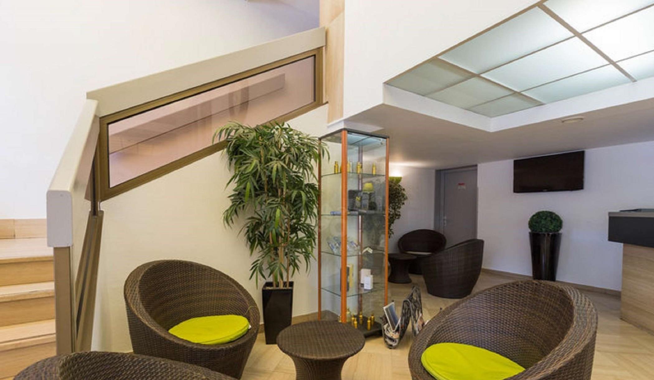 Hotel Le Noailles Nice Gare Екстериор снимка