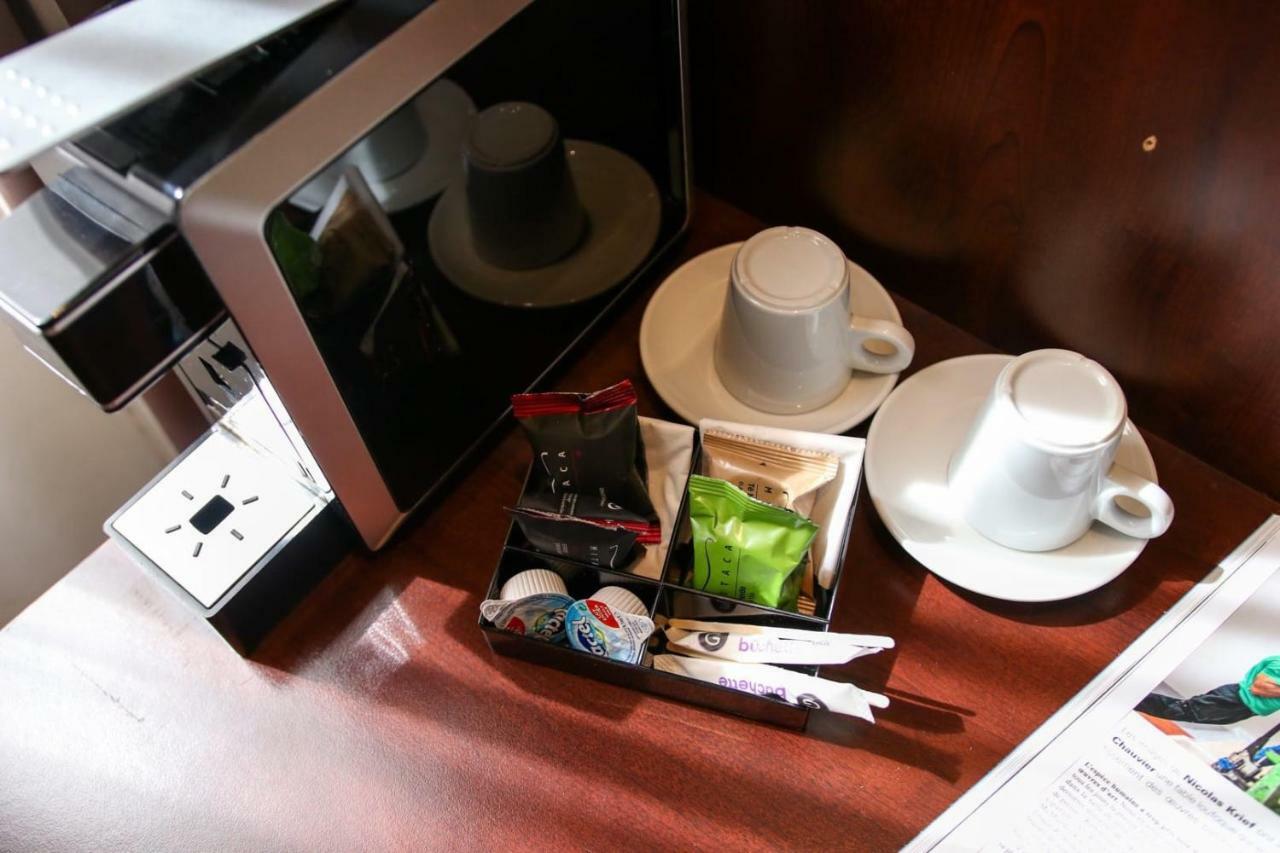 Hotel Le Noailles Nice Gare Екстериор снимка